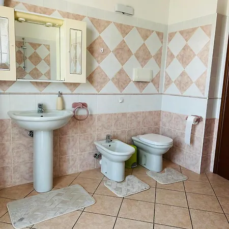 - Lago&monti Views- Free Wi-fi Apartment Luino